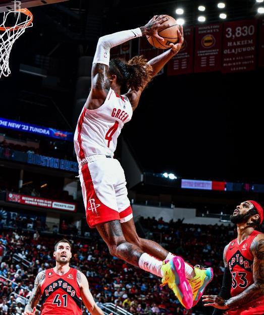 场均16+2+1，火箭队该追超级射手？正接受调查，签他收益大于风险