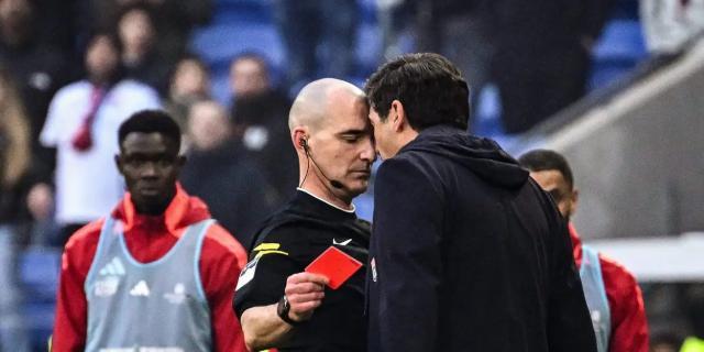 开运体育手机APP下载-“疯”塞卡冲冠一怒向裁判，只因心系俄乌形势？