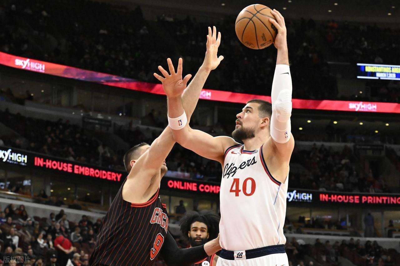 开运体育官方网站-21分大逆转失败！哈登空砍24+5+6！科林斯爆发，公牛三分投死快船